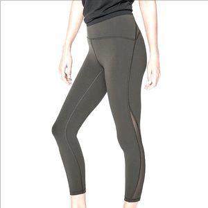 Lululemon train times 7/8 pant dark olive sz 2